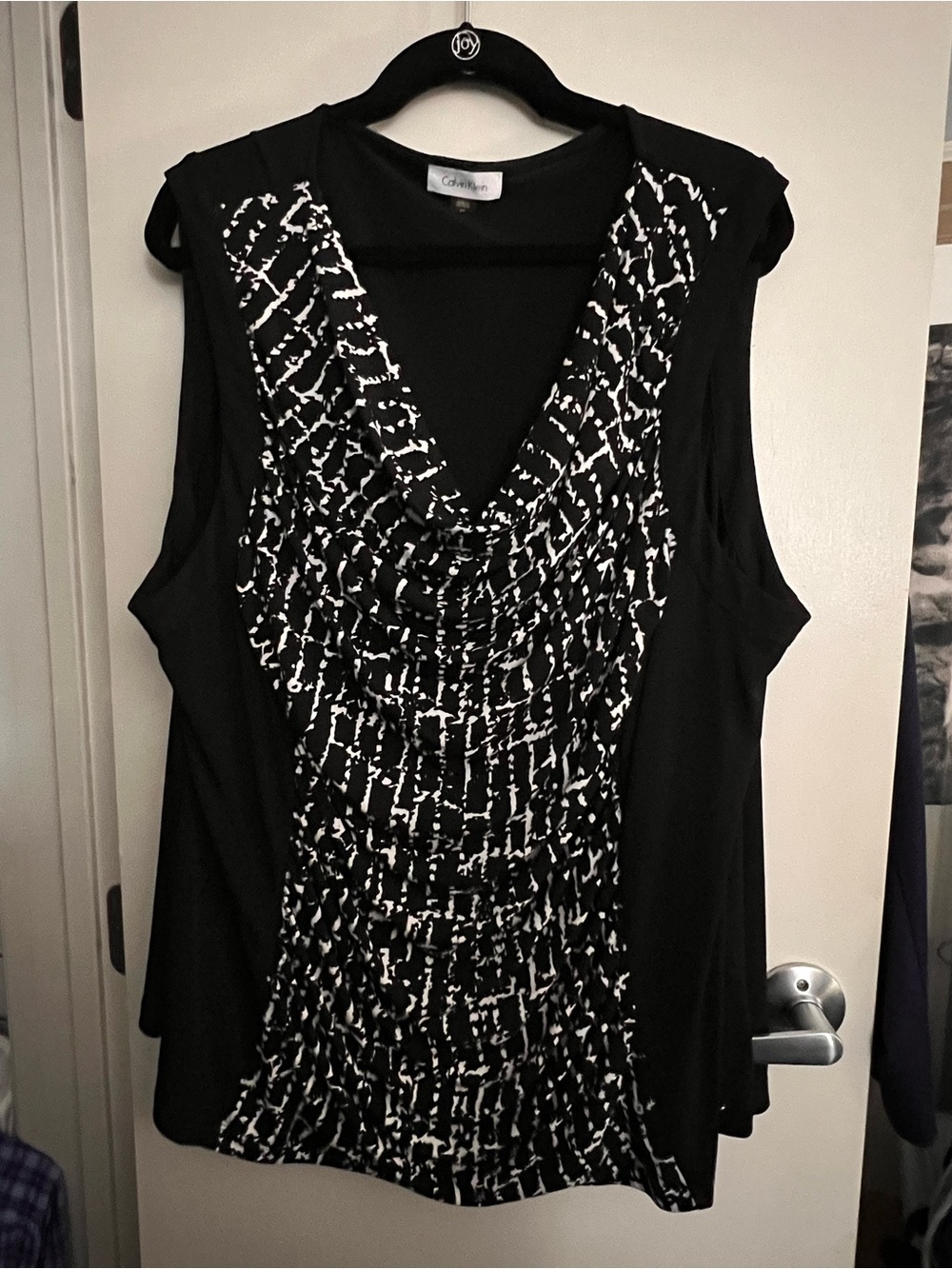Calvin Klein Black Sleeveless Cowl Neck Tank w/White & Black Patterned Front 3X